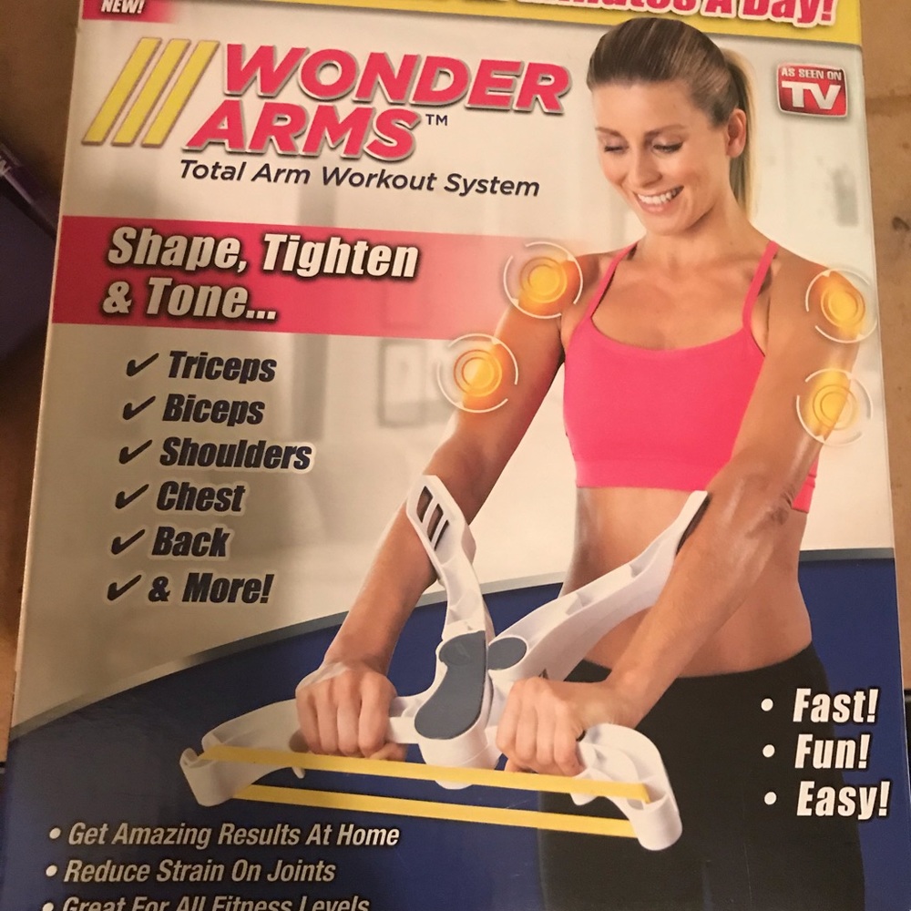 Wonder Arms total arm workout system.
